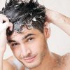 髪を洗いすぎて頭皮が不健康に！シャンプーは何日間隔が理想的？
